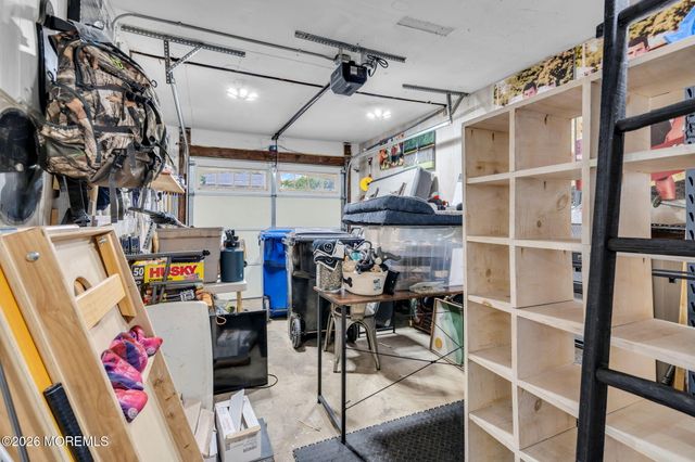 6 Volt Place, Middletown, NJ 07748