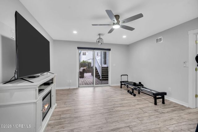 6 Volt Place, Middletown, NJ 07748