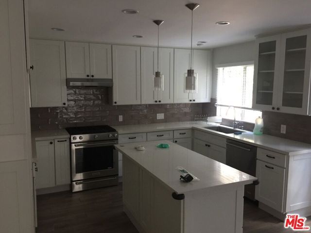 1408 Valley View Road 2, Glendale, CA 91202