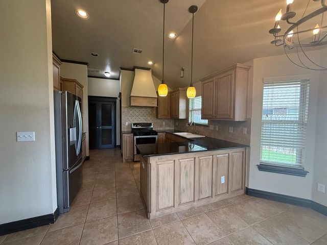 19132 Cottonwood Court, Edmond, OK 73012