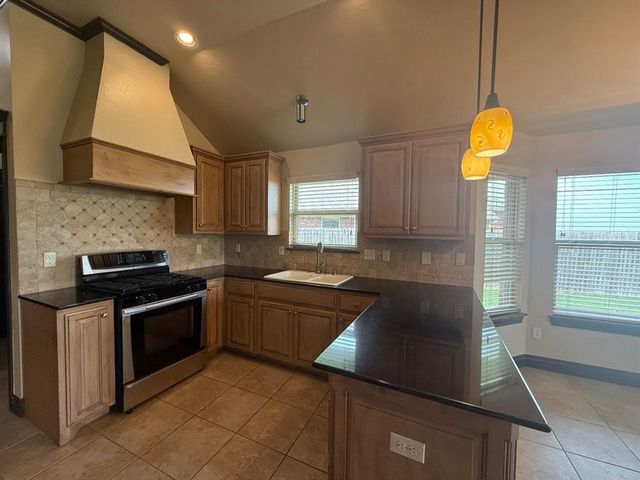 19132 Cottonwood Court, Edmond, OK 73012