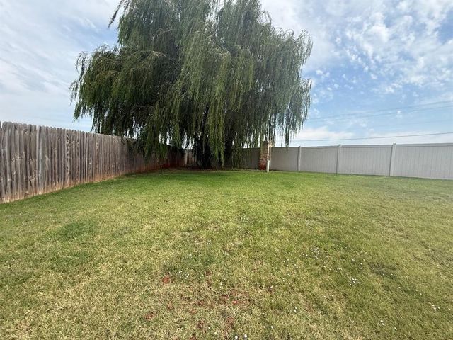 19132 Cottonwood Court, Edmond, OK 73012