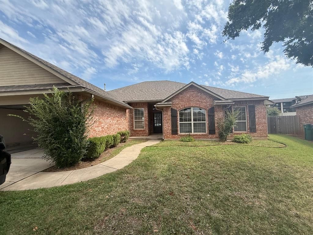 19132 Cottonwood Court, Edmond, OK 73012