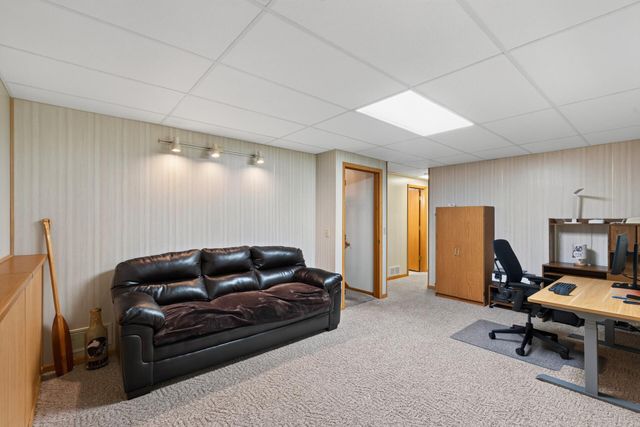 6043 Kalland Drive NE, Albertville, MN 55301