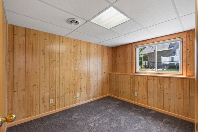6043 Kalland Drive NE, Albertville, MN 55301