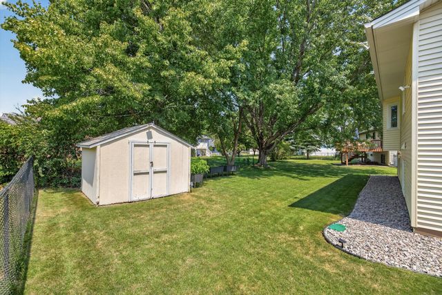 6043 Kalland Drive NE, Albertville, MN 55301