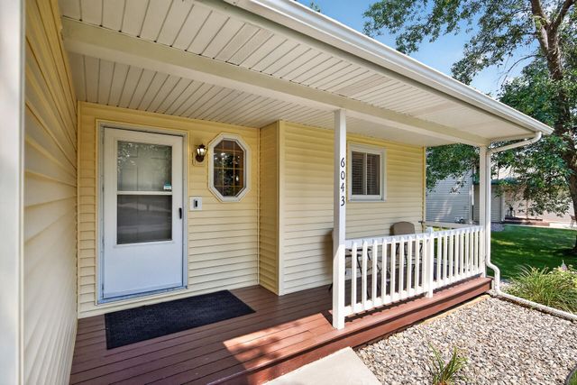6043 Kalland Drive NE, Albertville, MN 55301