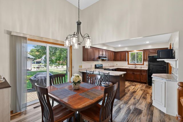 6043 Kalland Drive NE, Albertville, MN 55301