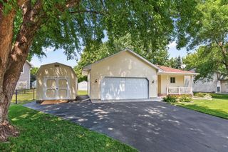 6043 Kalland Drive NE, Albertville, MN 55301