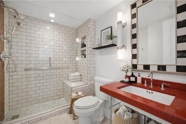 2830 Shore Dr Apt 704, Virginia Beach, VA 23451