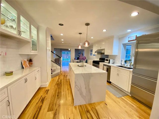 518 Westminster Avenue, Newport Beach, CA 92663