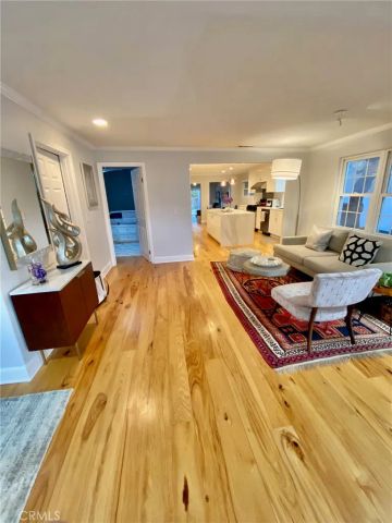 518 Westminster Avenue, Newport Beach, CA 92663