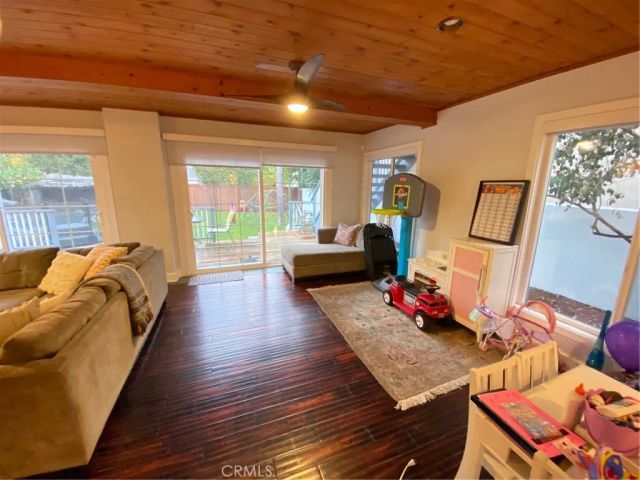 518 Westminster Avenue, Newport Beach, CA 92663
