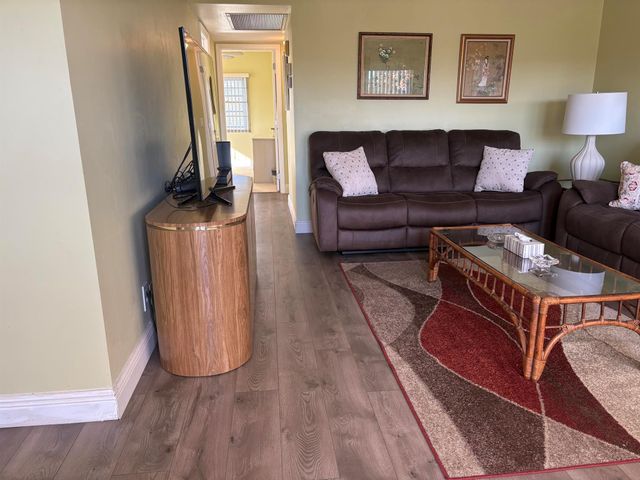 154 Preston D 154 D, Boca Raton, FL 33434