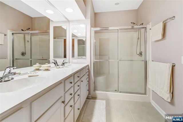 5223 Warrens Way, Wanaque, NJ 07465