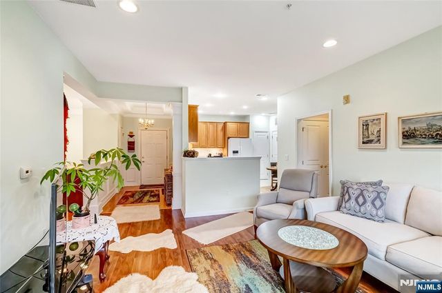5223 Warrens Way, Wanaque, NJ 07465