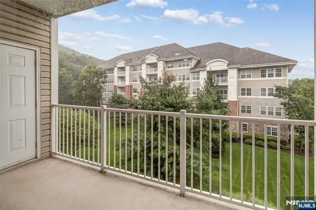 5223 Warrens Way, Wanaque, NJ 07465