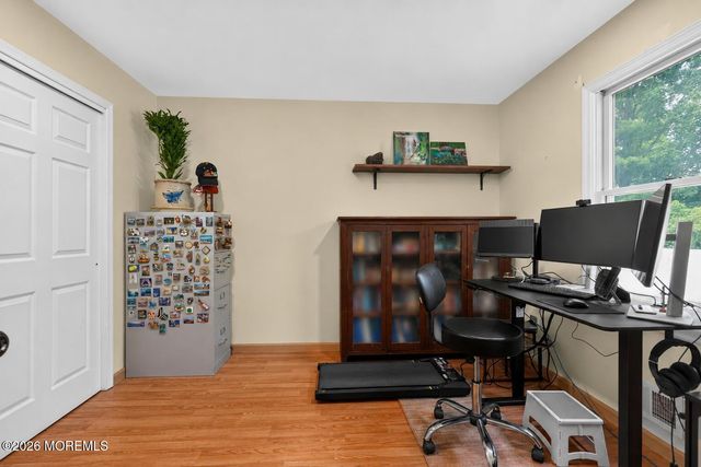 8 Rose Court, Marlboro, NJ 07746
