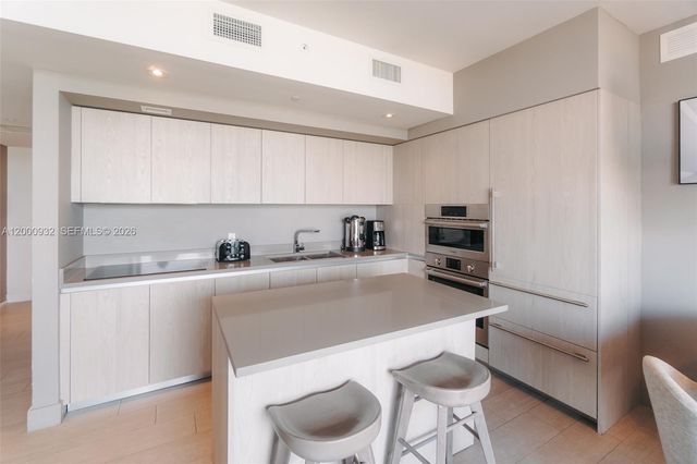 4010 S Ocean Dr R804, Hollywood, FL 33019