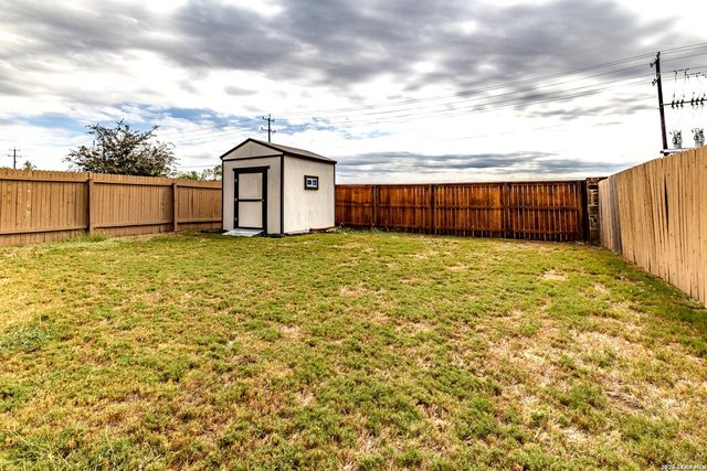 13528 LUNAR LGT, St Hedwig, TX 78152