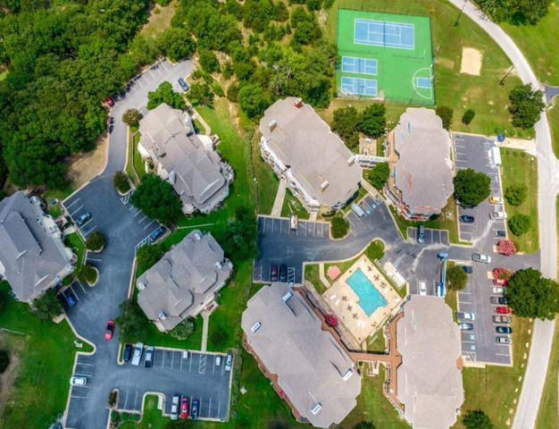 2116 Tanglewood Boulevard B2009, Pottsboro, TX 75076