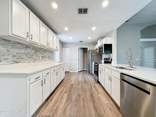 1732 MORNINGSIDE Drive, Middleburg, FL 32068