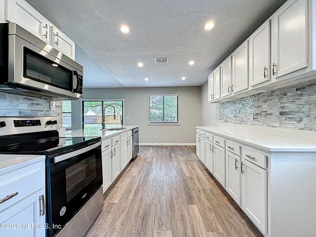 1732 MORNINGSIDE Drive, Middleburg, FL 32068