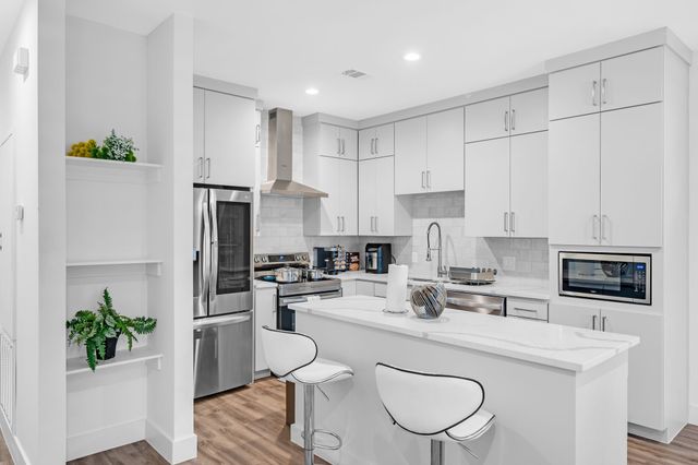 162 S Cisco Street, Dallas, TX 75246