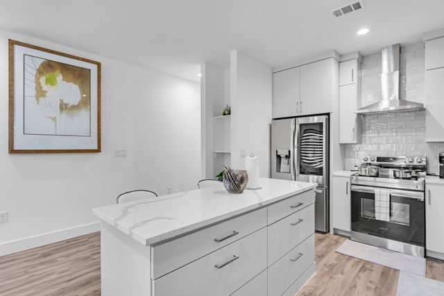 162 S Cisco Street, Dallas, TX 75246