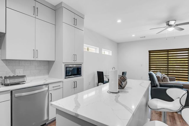 162 S Cisco Street, Dallas, TX 75246