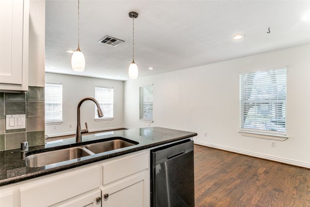 4736 Bradford Drive C, Dallas, TX 75219