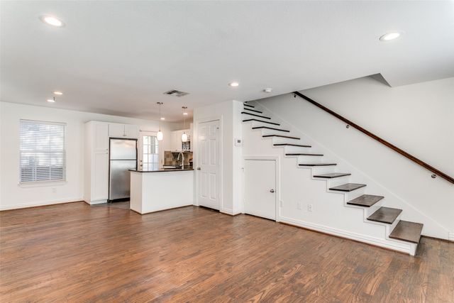 4736 Bradford Drive C, Dallas, TX 75219