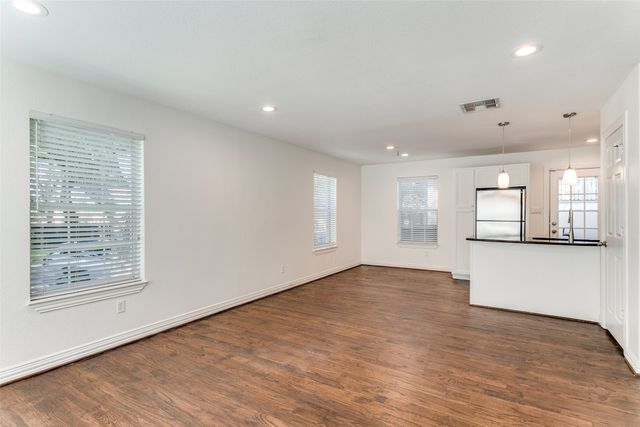 4736 Bradford Drive C, Dallas, TX 75219