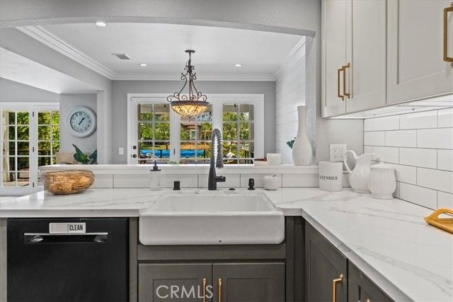 22682 S Canada Court, Lake Forest (el Toro), CA 92630