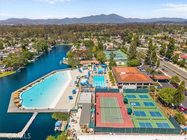 22682 S Canada Court, Lake Forest (el Toro), CA 92630