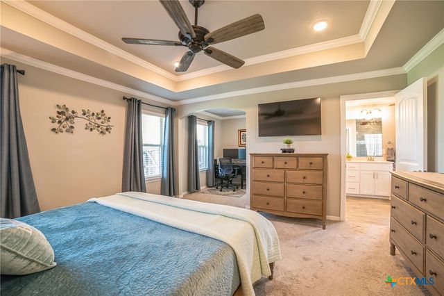5125 Few Oaks Drive, Salado, TX 76571