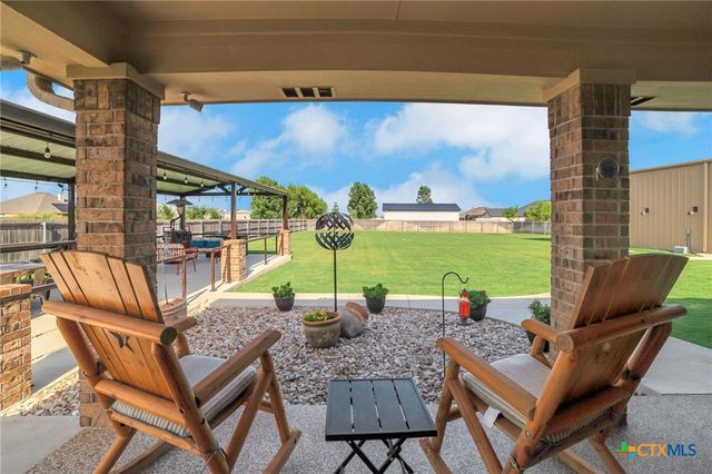 5125 Few Oaks Drive, Salado, TX 76571