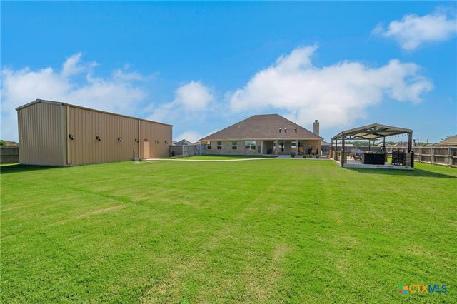 5125 Few Oaks Drive, Salado, TX 76571
