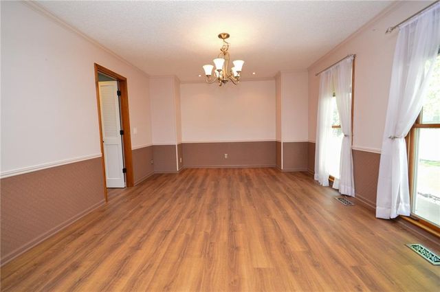 16100 W 147TH Terrace, Olathe, KS 66062