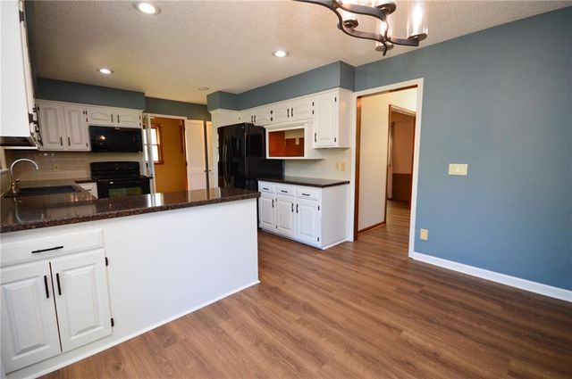 16100 W 147TH Terrace, Olathe, KS 66062