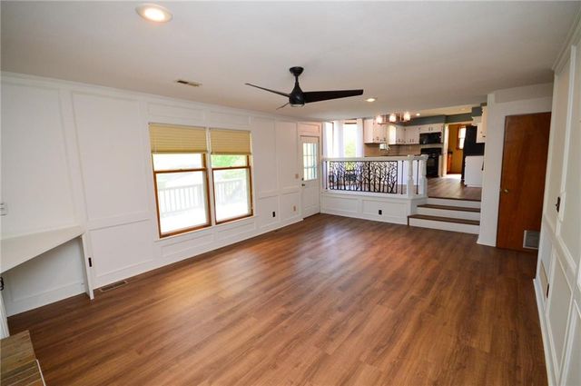 16100 W 147TH Terrace, Olathe, KS 66062