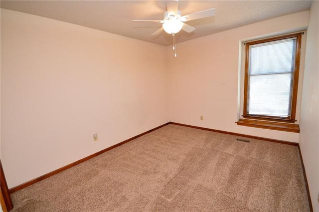 16100 W 147TH Terrace, Olathe, KS 66062