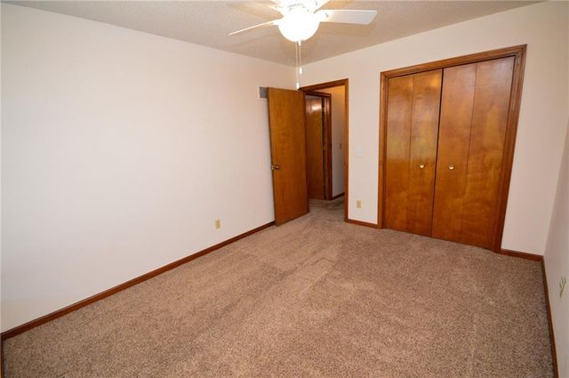 16100 W 147TH Terrace, Olathe, KS 66062