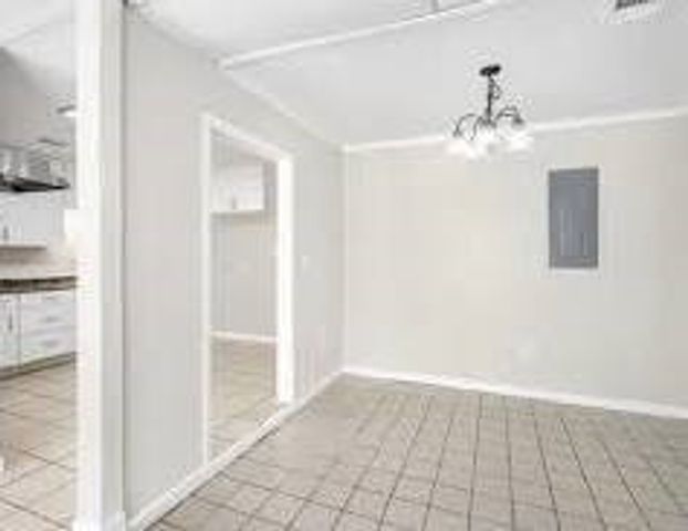503 Bowie, Lone Star, TX 75668