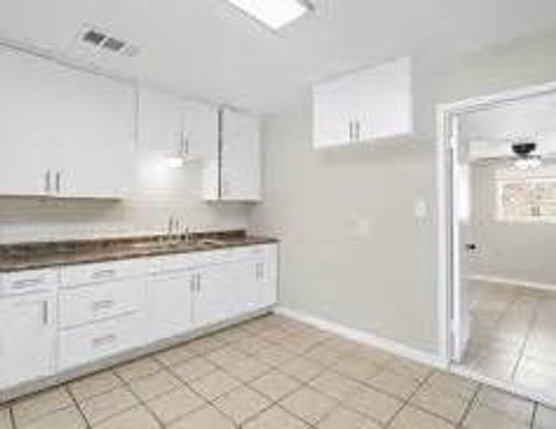 503 Bowie, Lone Star, TX 75668