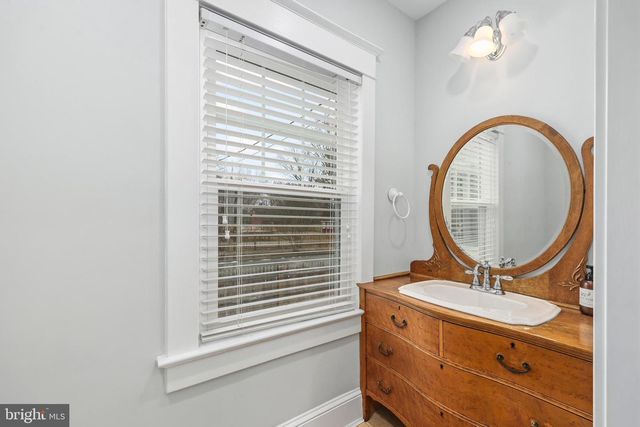 9016 GRANT AVE, Manassas, VA 20110