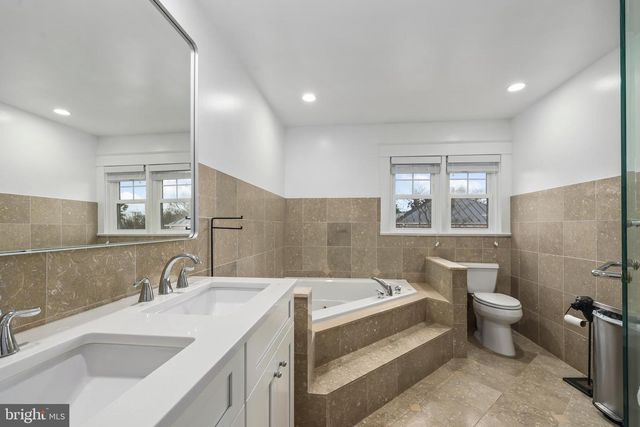 9016 GRANT AVE, Manassas, VA 20110