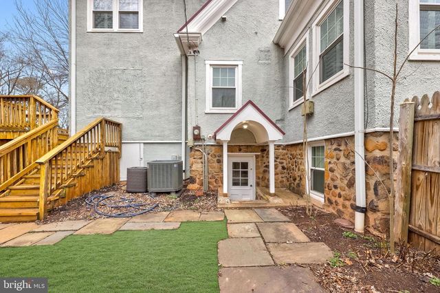 9016 GRANT AVE, Manassas, VA 20110