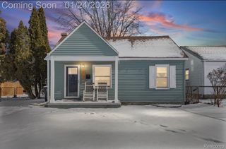 27116 Delton Street, Madison Heights, MI 48071