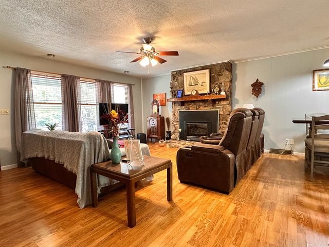 5 Idaho Drive, Cherokee Village, AR 72529